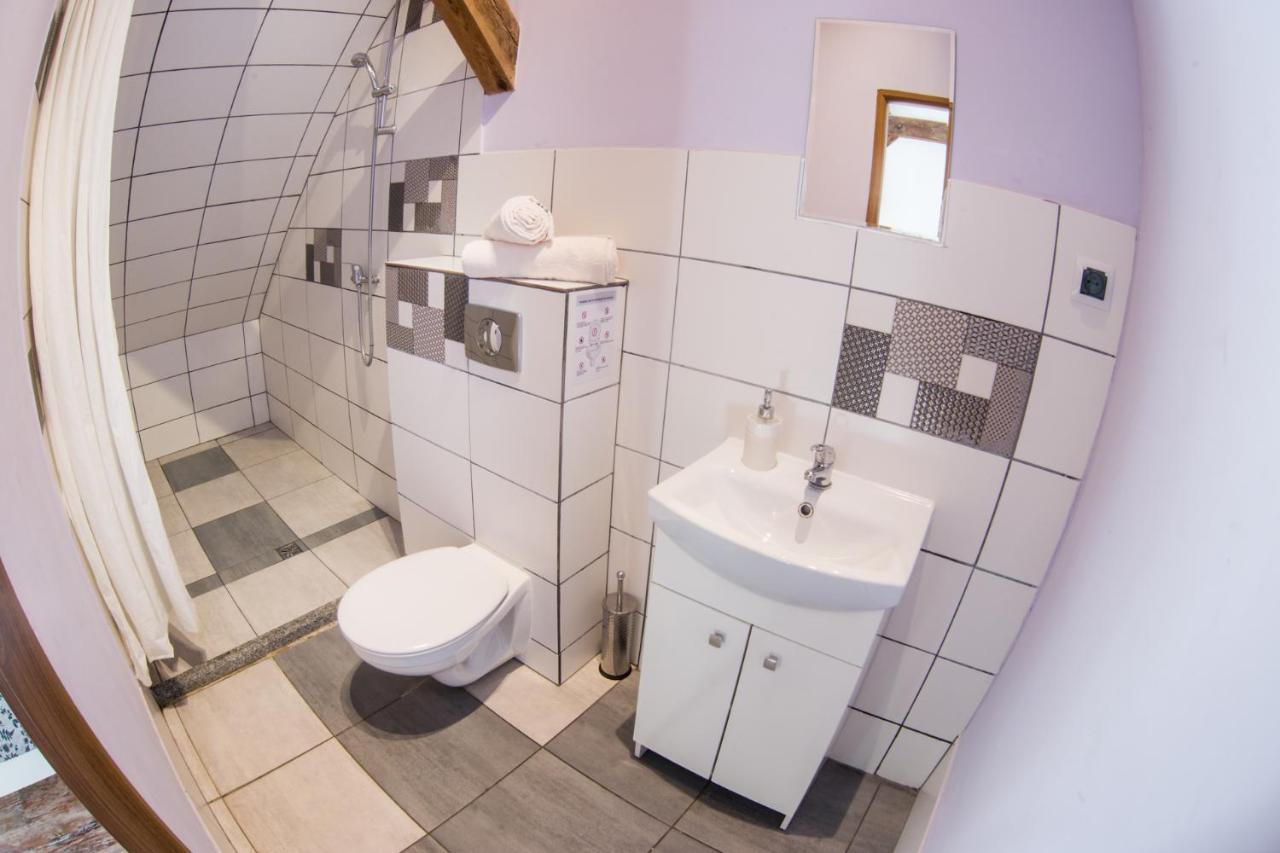 Fitness Hostel Premium Вроцлав Экстерьер фото