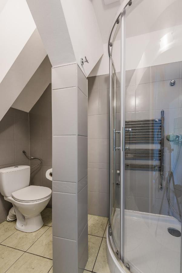 Fitness Hostel Premium Вроцлав Экстерьер фото