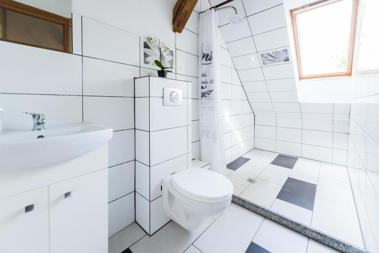 Fitness Hostel Premium Вроцлав Экстерьер фото
