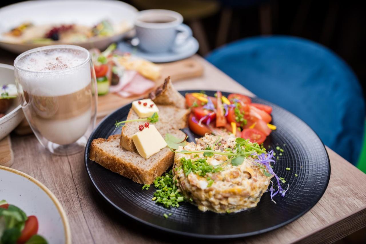 Fitness Hostel Premium Вроцлав Экстерьер фото